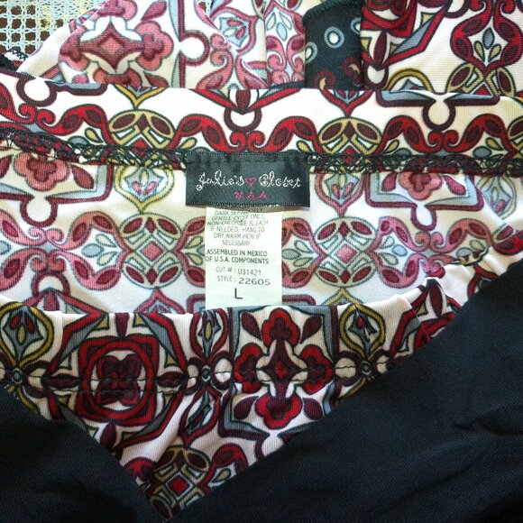 Julie's Closet, Red/black floral midi skirt, with sash belt - Picture 9 of 9